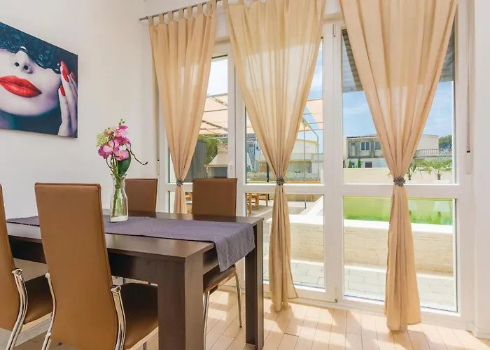 One-Bedroom Apartment In Vir Apartment Vir