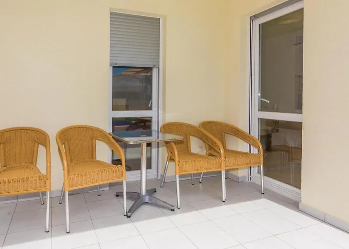 One-Bedroom Apartment In Vir 公寓 *